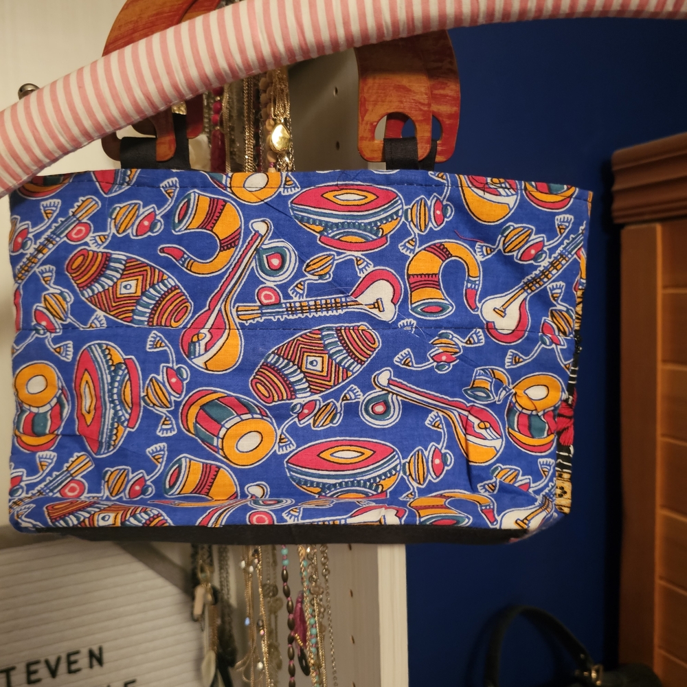 Colorful Patterned Women's Bag - Picture 2 of 3